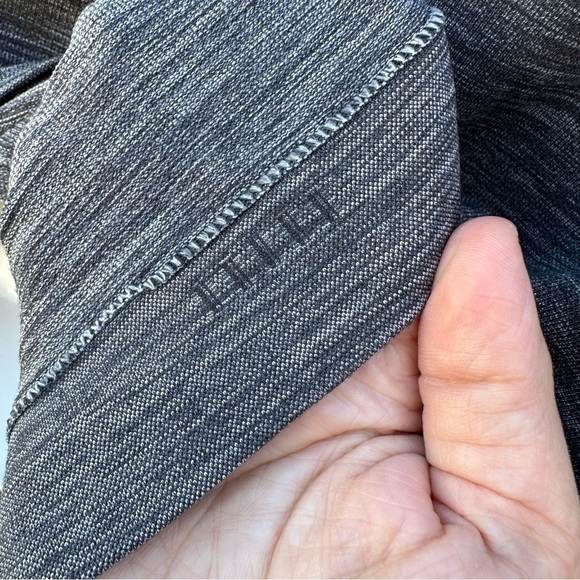 Lululemon Wooly Wonder Turtleneck Sz 12 - Picture 9 of 12